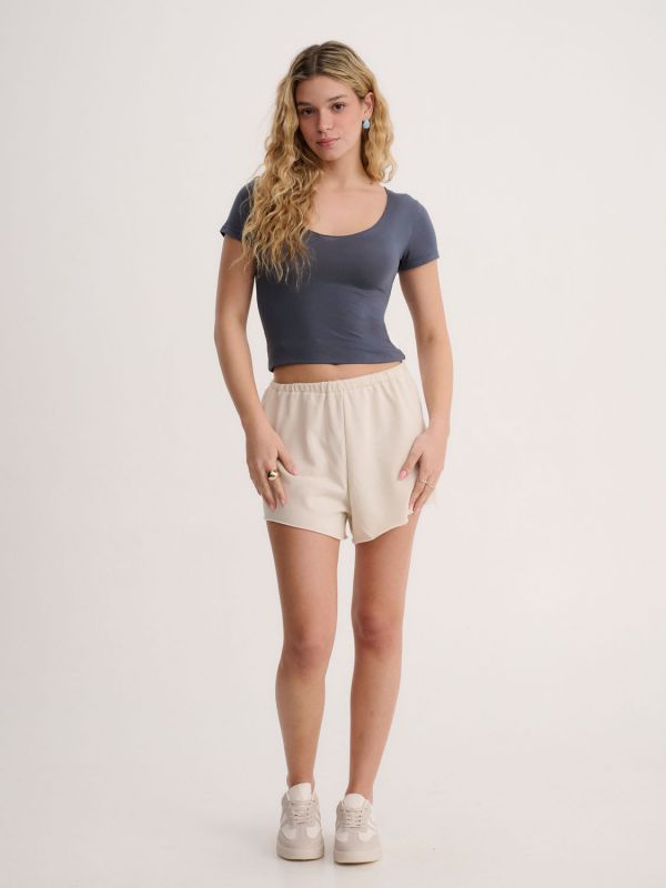 מכנסיים קצרים