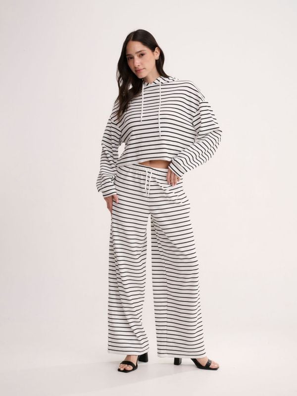 מכנסי סריג ארוכים