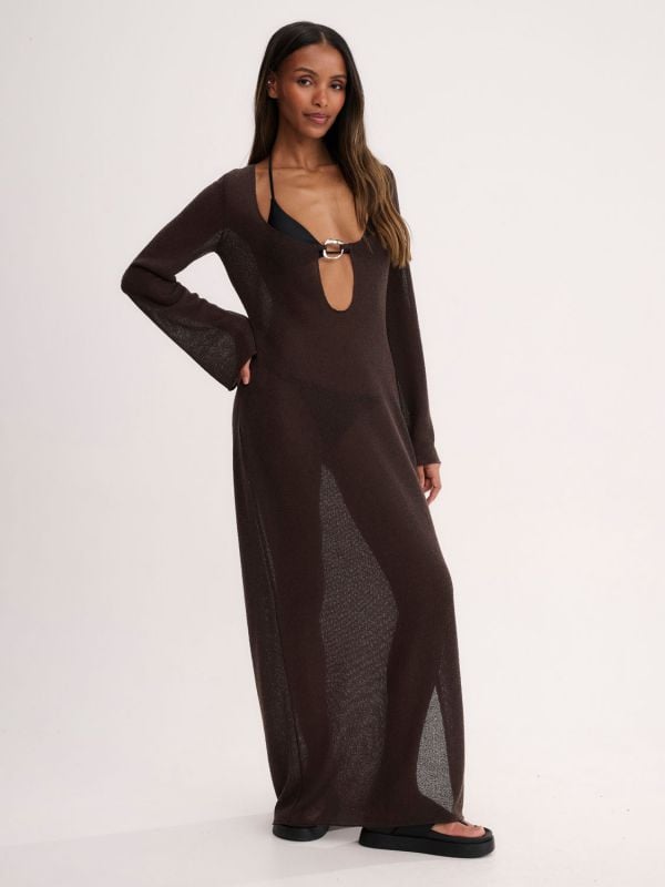 שמלת חוף קאט-אאוט