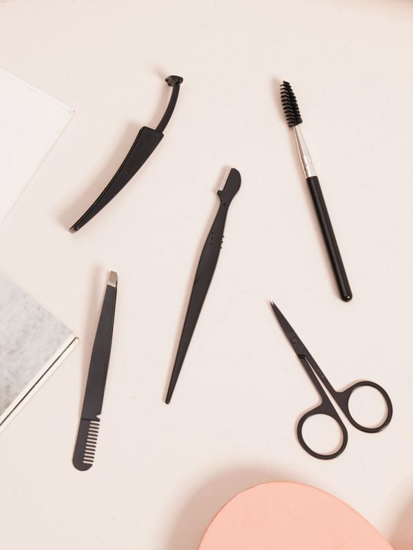 סט לעיצוב גבות