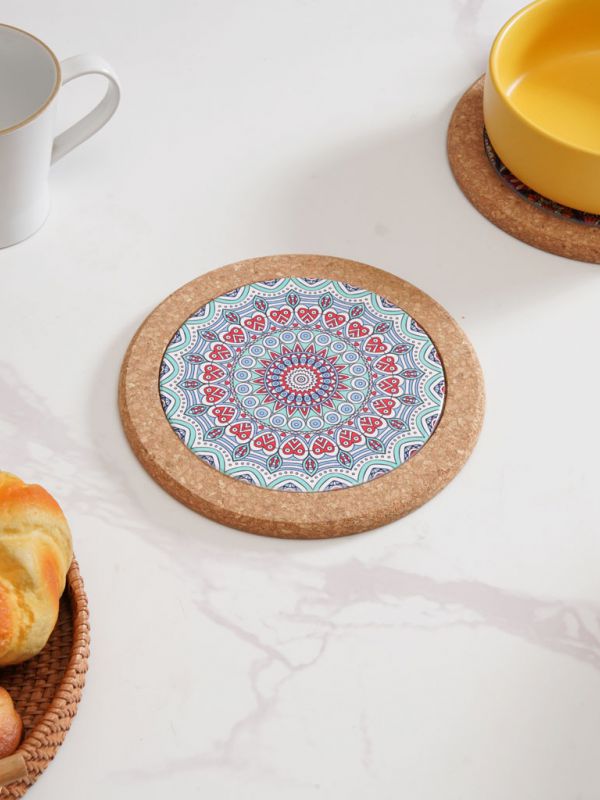 תחתית מעוצבת