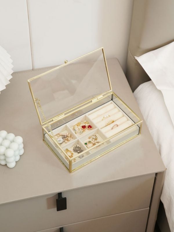 קופסת תכשיטים מזכוכית