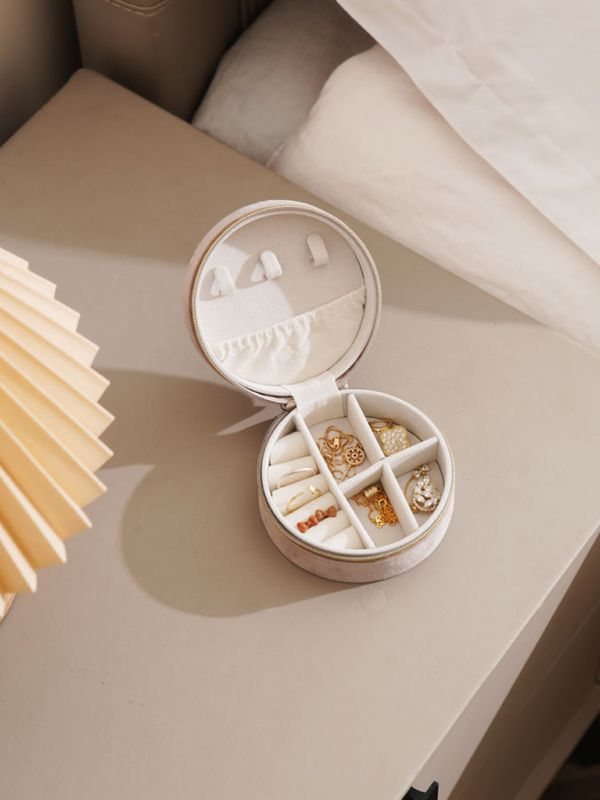 קופסת אחסון תכשיטים