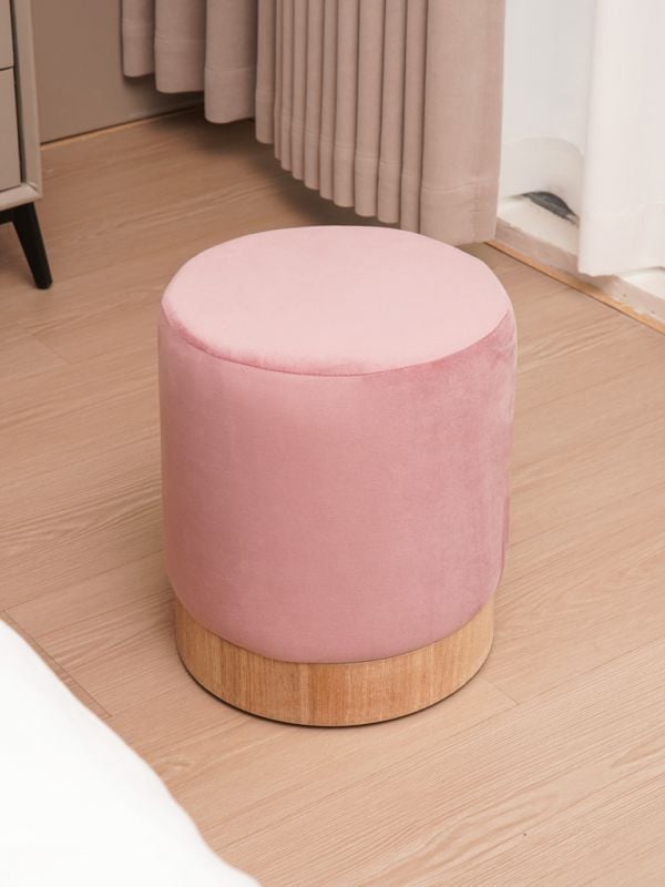 הדום בשילוב עץ