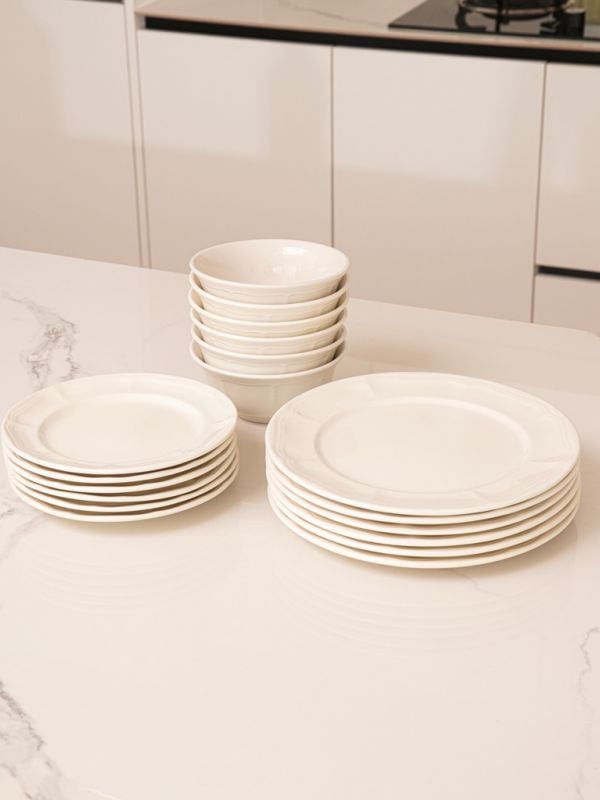 סט 18 כלי אוכל מקרמיקה