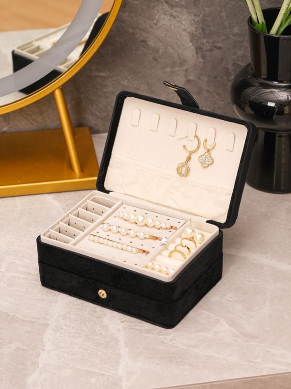 קופסת תכשיטים