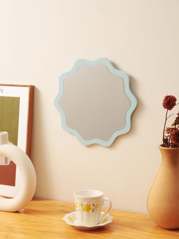 מראת תליה מעוצבת