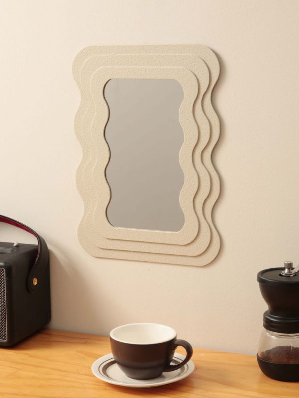 מראת תליה מעוצבת