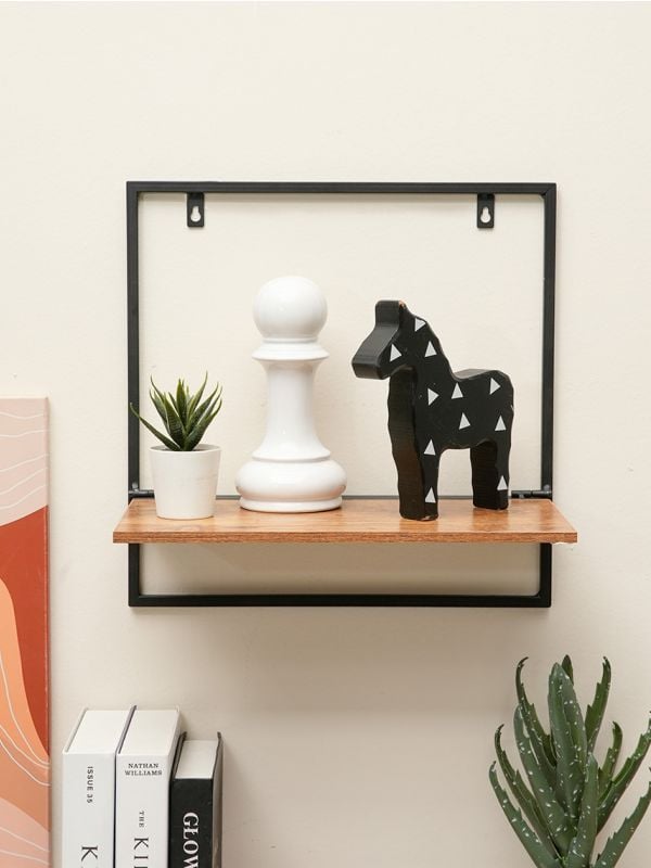 מדף תלייה מעוצב