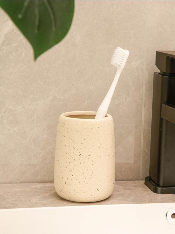 כוס למברשות שיניים