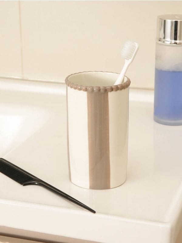 כוס פסים למברשות שיניים