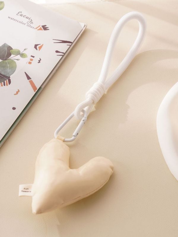 מחזיק מפתחות לב