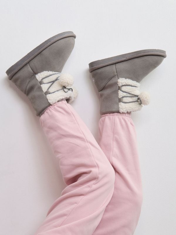 מגפיים פרוותית לבנות 20-27