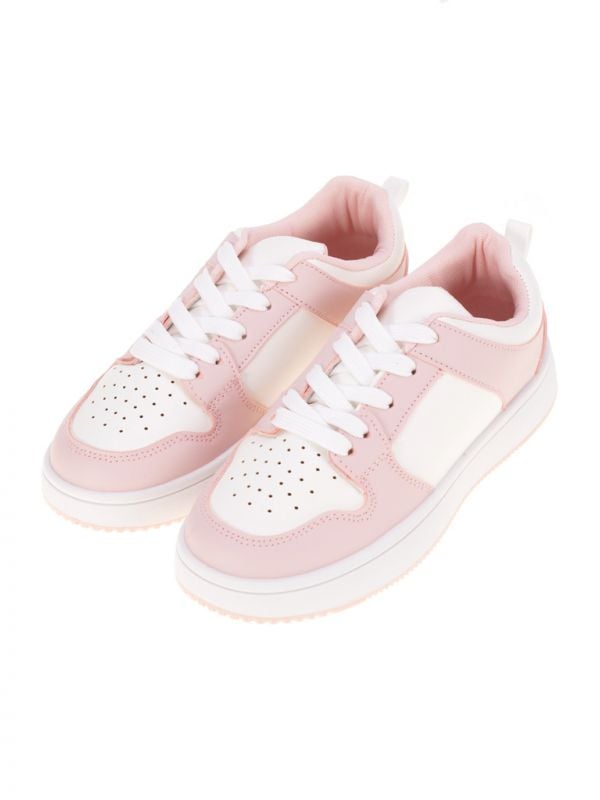 סניקרס בייסיק