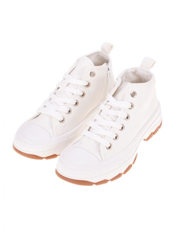 סניקרס צ’אנקיות גבוהות