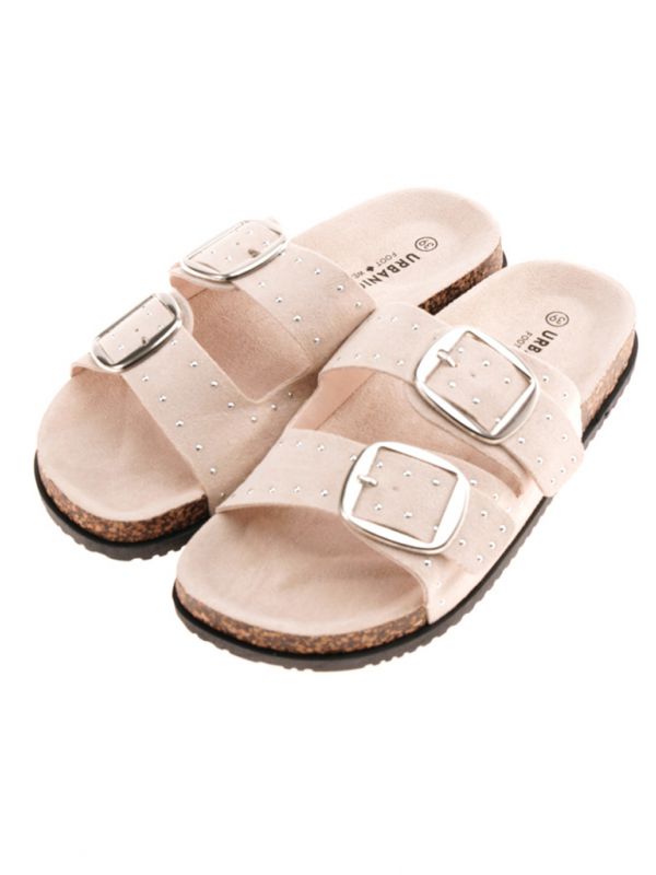 כפכפים מעוטרים ניטים