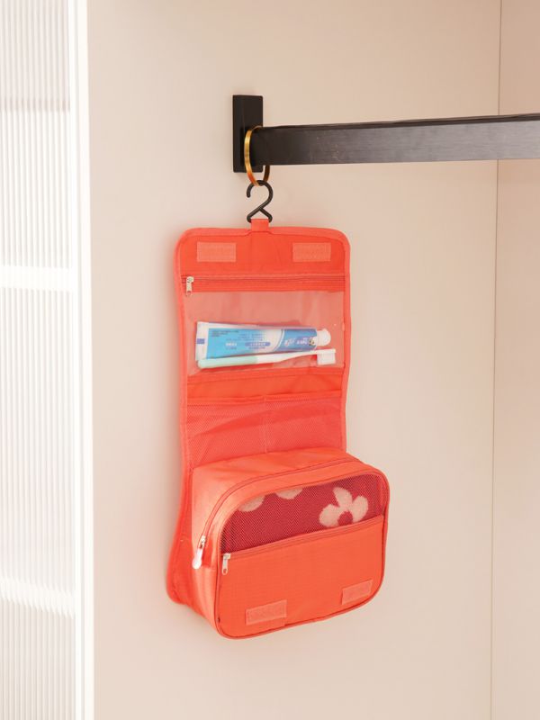 תיק רחצה נפתח