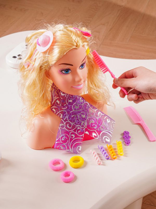 בובה לעיצוב שיער