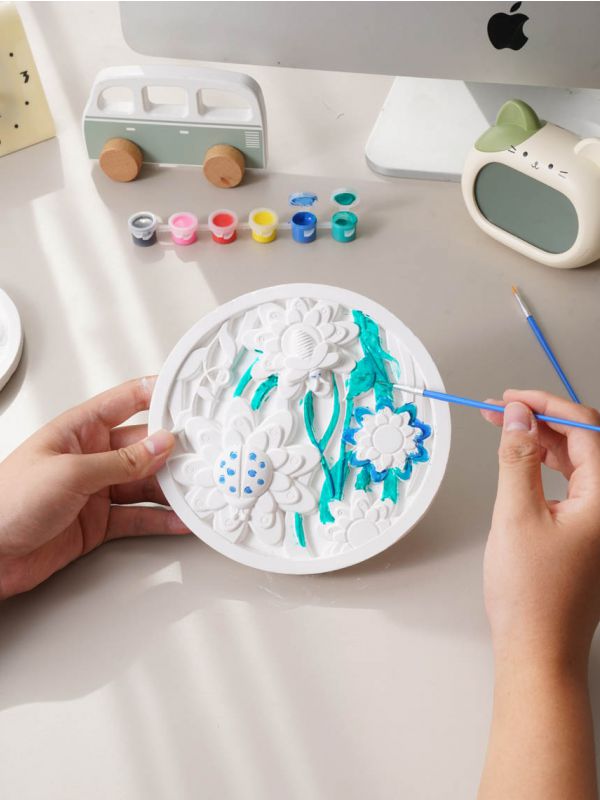 ערכת יצירה וצביעה בגבס